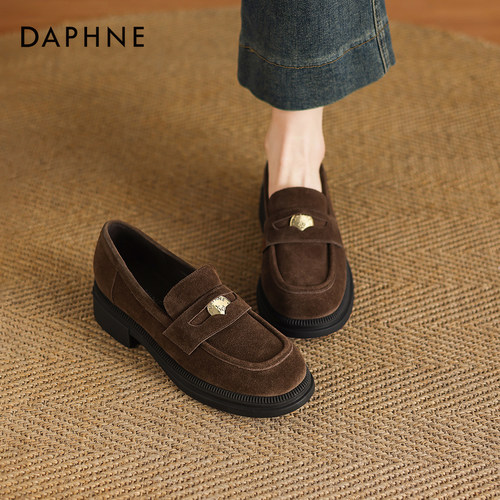 达芙妮棕色乐福鞋女通勤英伦单鞋