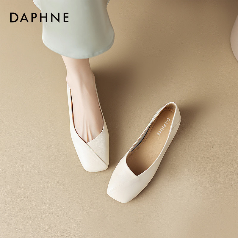 达芙妮方头单鞋女春季2026新款奶奶鞋豆豆鞋温柔风通勤平底鞋