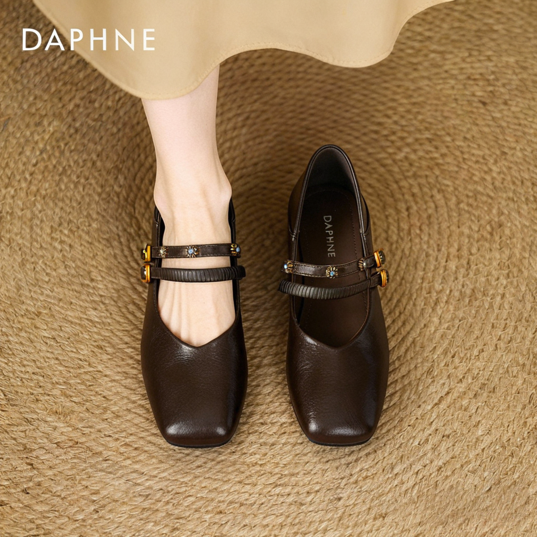 达芙妮复古玛丽珍鞋女绝美巨好看的金属花鞋子方头粗跟法式小单鞋,女鞋,浅口单鞋,淘宝优惠券,粉丝福利购,淘宝优惠卷