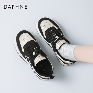 达芙妮巨好看的百搭鞋子女款黑白运动板鞋2025新款厚底加绒小白鞋