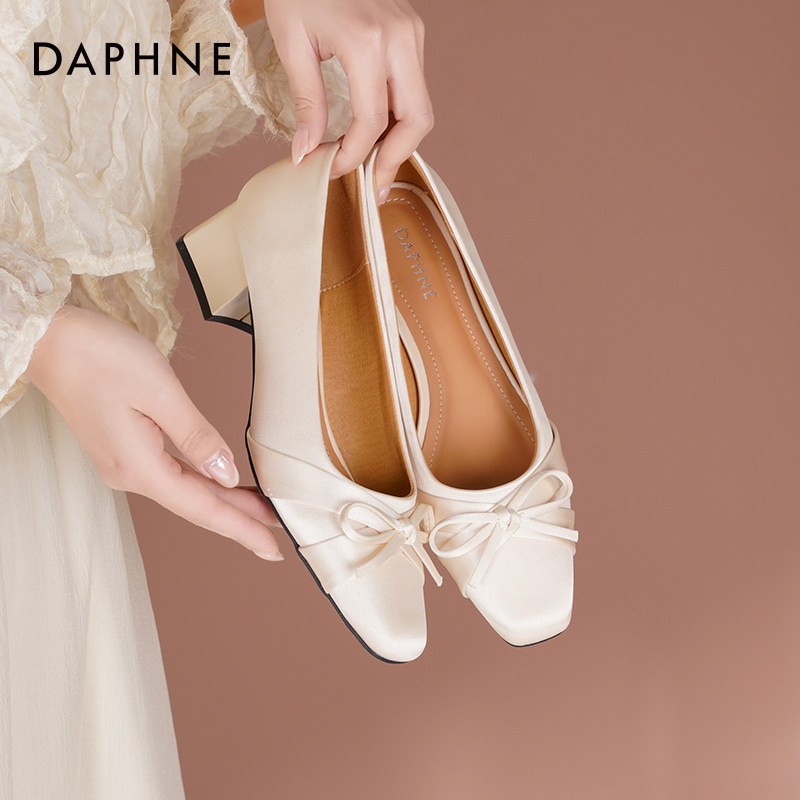 达芙妮高跟鞋女2026新款粗跟白色法式婚鞋玛丽珍鞋早春漂亮单鞋女