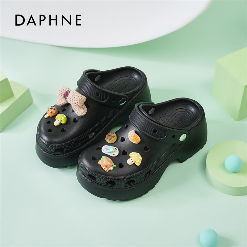 达芙妮厚底洞洞鞋女外穿2026春夏新款一脚蹬增高拖鞋两穿沙滩凉鞋