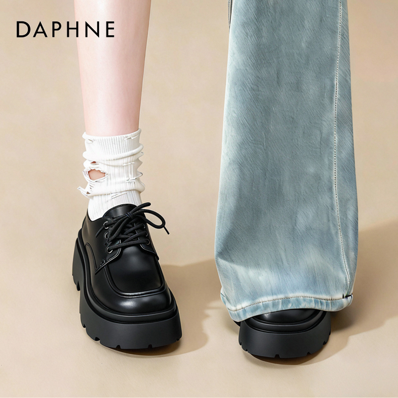 达芙妮厚底英伦乐福小皮鞋