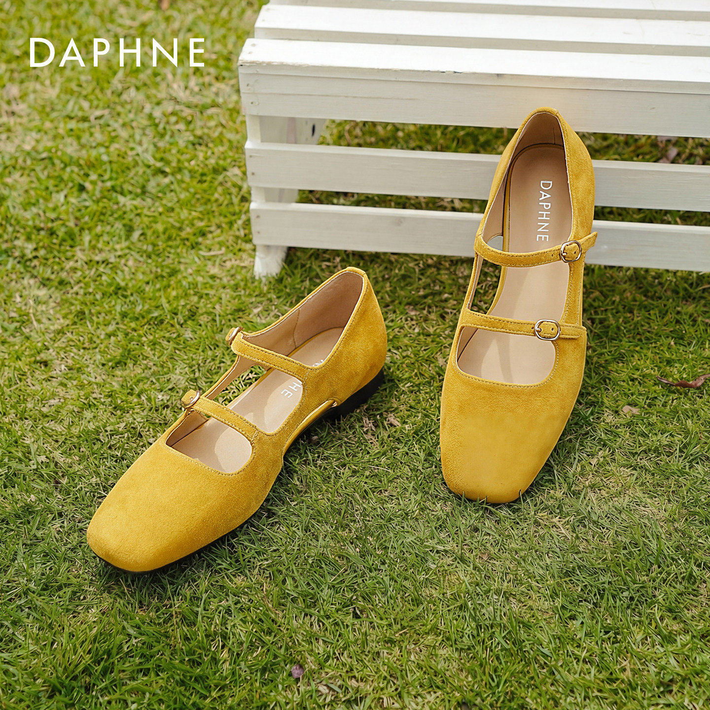 达芙妮早春漂亮黄色单鞋女款2026新款春季绒面玛丽珍女鞋平底凉鞋