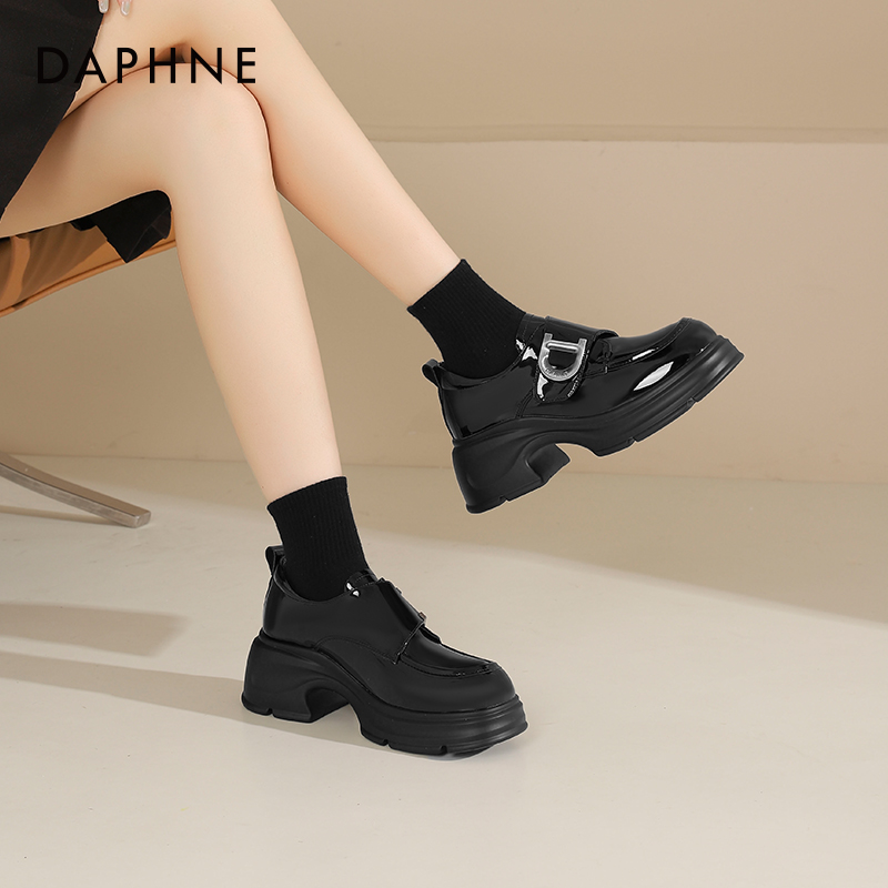 达芙妮厚底乐福鞋英伦风