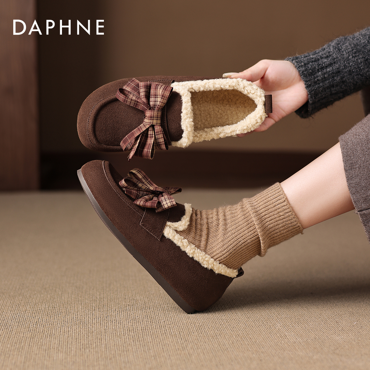 棕系蝴蝶结保暖鞋，居家外出暖脚