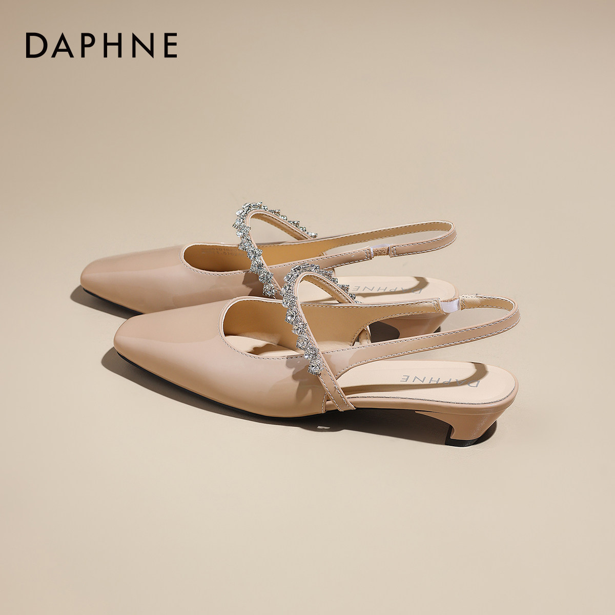 达芙妮包头凉鞋女2026新款夏法式玛丽珍单鞋粗跟凉拖鞋气质小皮鞋