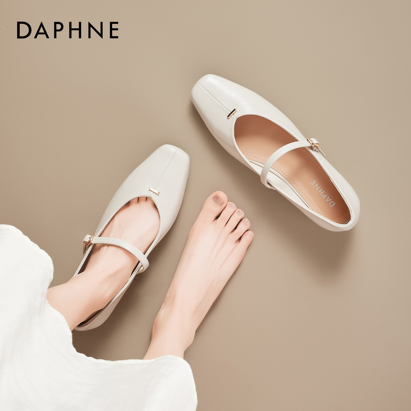 达芙妮玛丽珍鞋女2026春季新款法式气质尖头粗跟不累脚浅口单鞋