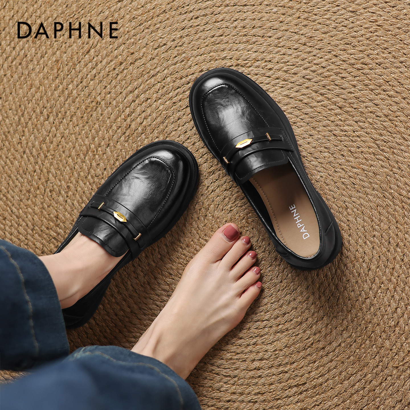 达芙妮通勤英伦风乐福鞋小皮鞋女