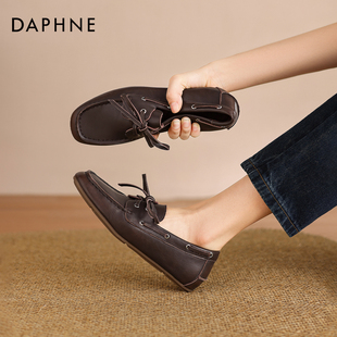 达芙妮棕色乐福鞋女款2026春季新款复古系带小皮鞋老钱风通勤单鞋