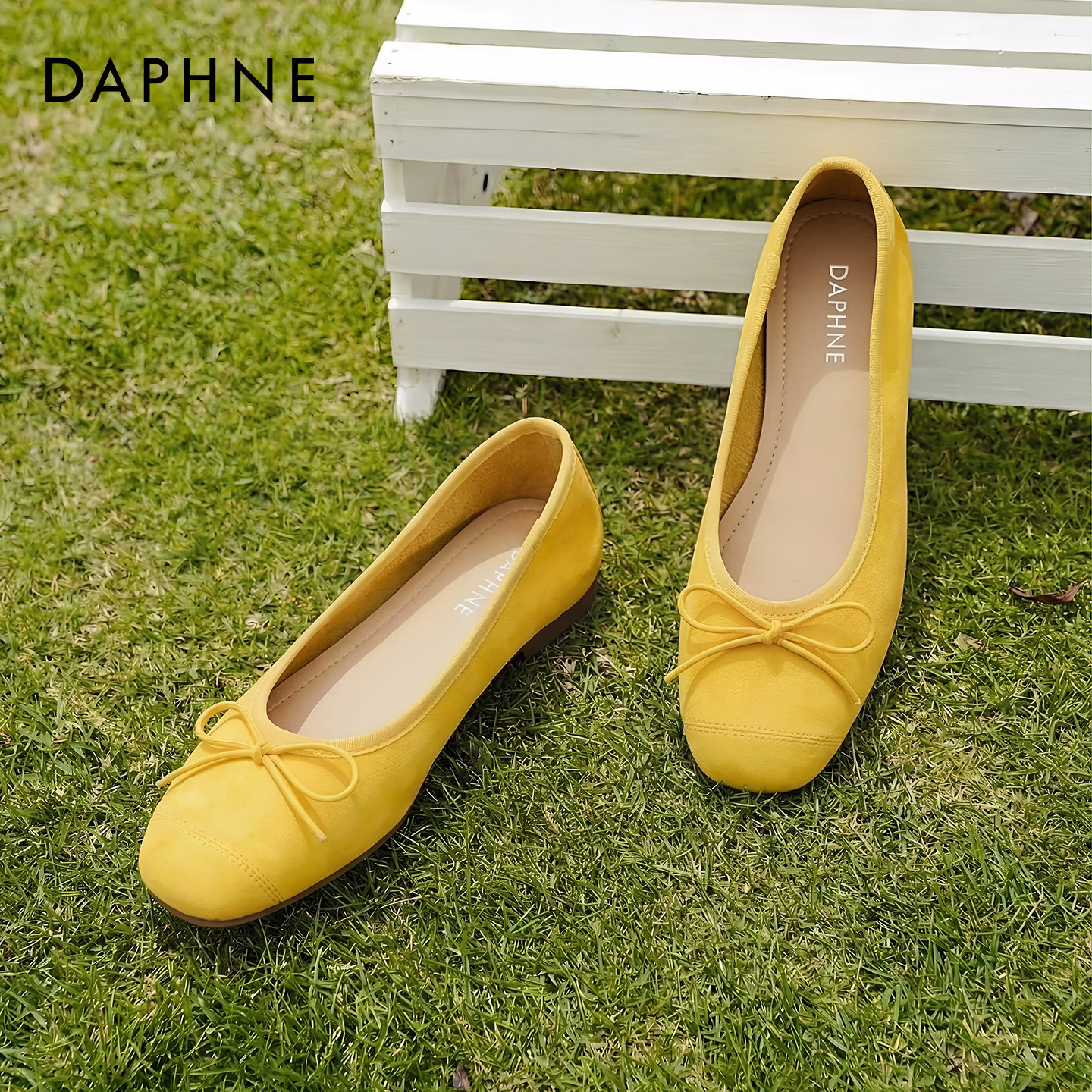 达芙妮平底单鞋女2026新款春夏法式配裙子浅口粗跟不累脚绝美凉鞋