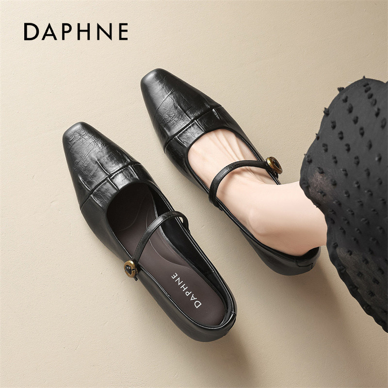 达芙妮黑色玛丽珍鞋女2026春季新款粗跟不累脚通勤单鞋法式小皮鞋