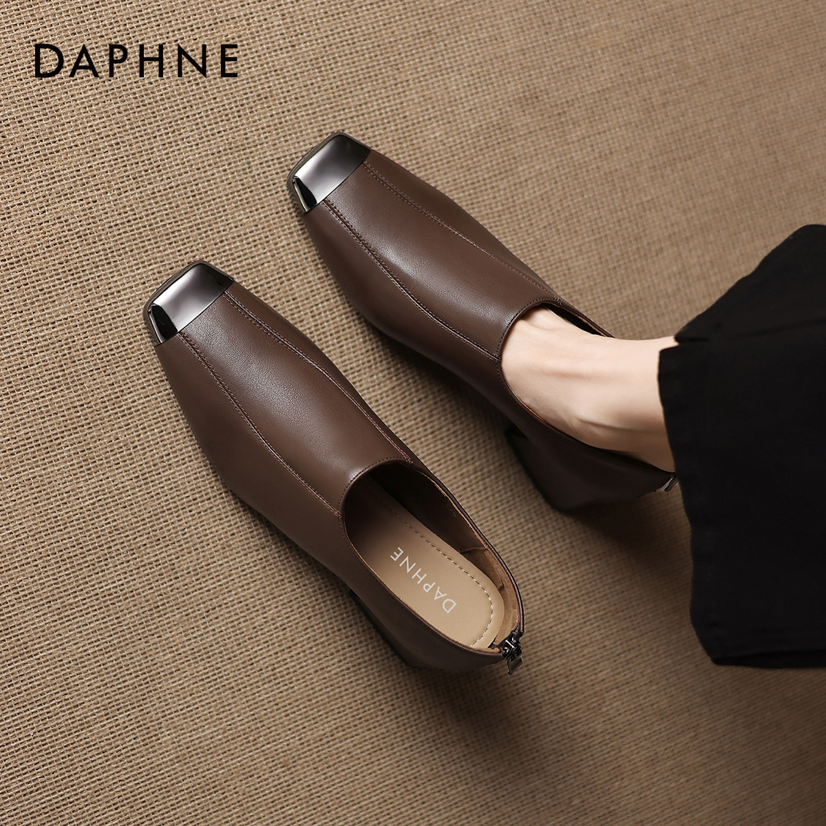 达芙妮法式方头粗跟高跟鞋小皮鞋