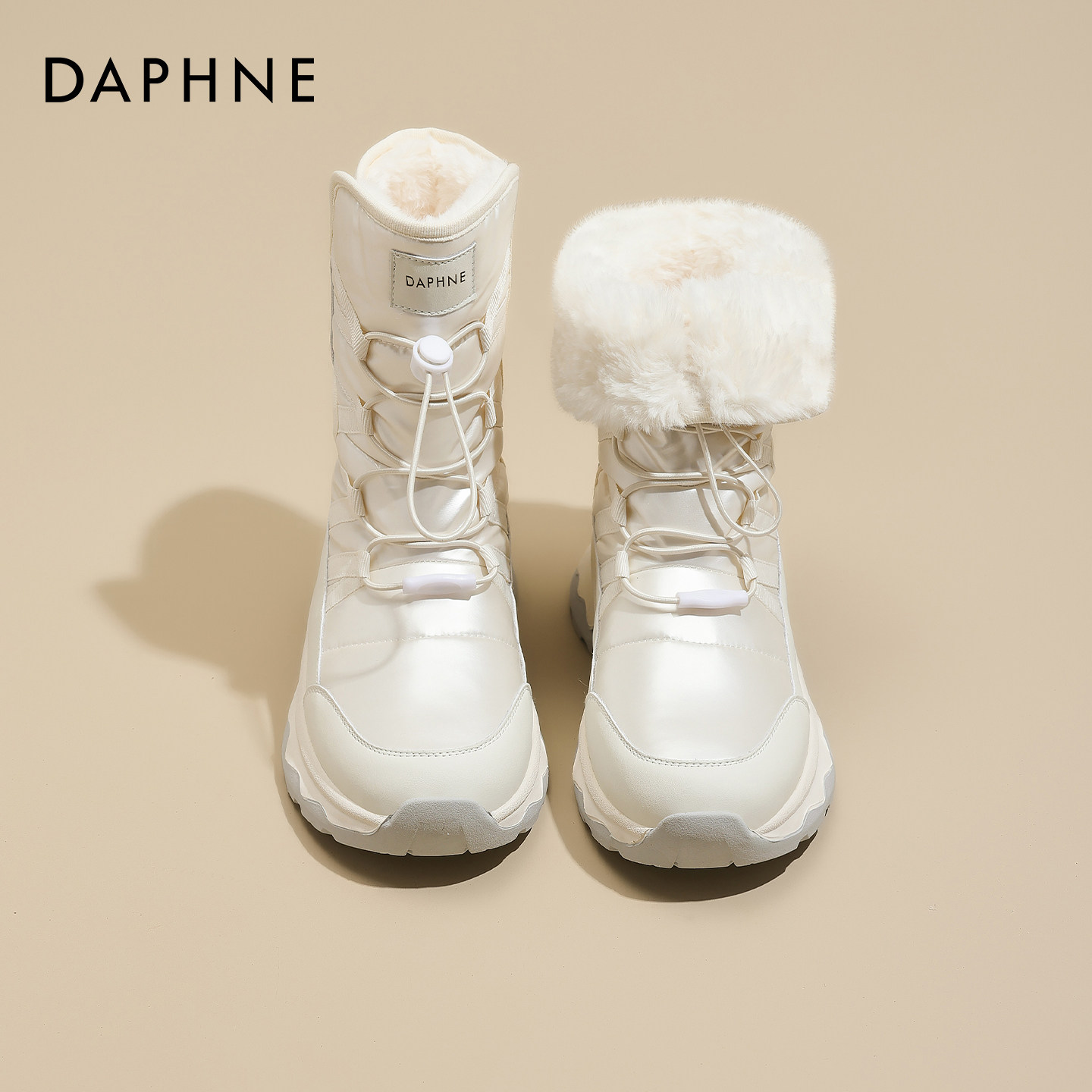 达芙妮白色雪地靴女款2025新款冬季厚底加绒女鞋东北防水防滑棉鞋