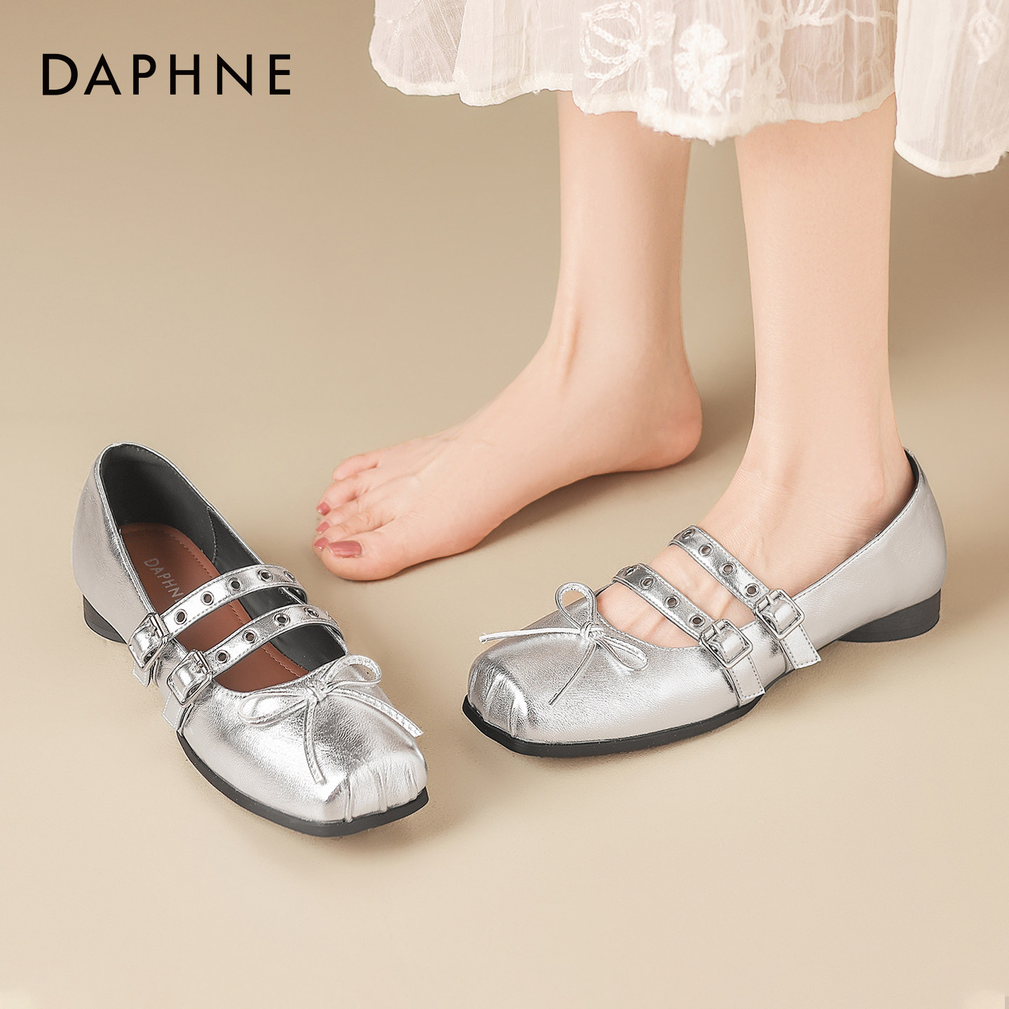 达芙妮银色芭蕾鞋子绝美单鞋女夏2025新款平底鞋猪鼻子玛丽珍女鞋,女鞋,浅口单鞋,淘宝优惠券,粉丝福利购,淘宝优惠卷