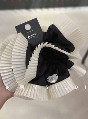 2025新款缎面黑白色杏色奶咖色百褶边爱心贝壳发圈大肠圈