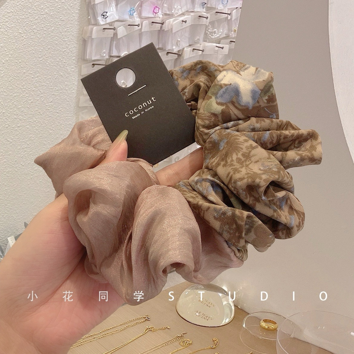 韩国发饰2025新款高级感纹理雪纺灰紫拼色图腾印花碎花发圈大肠圈