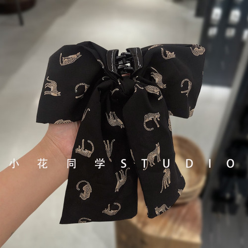 小马印花蝴蝶结飘带高低马尾丸子头半披发黑色缎面发抓夹头饰发饰