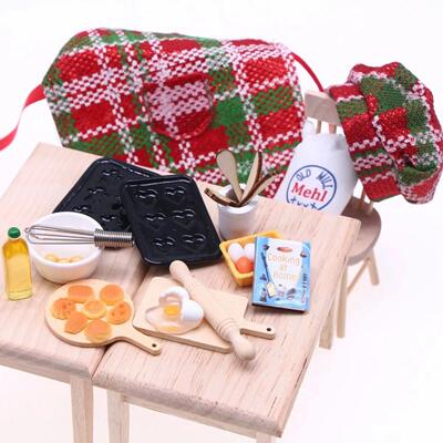 Dollhouse Christmas Elf Doll Accessories Set ature Baker