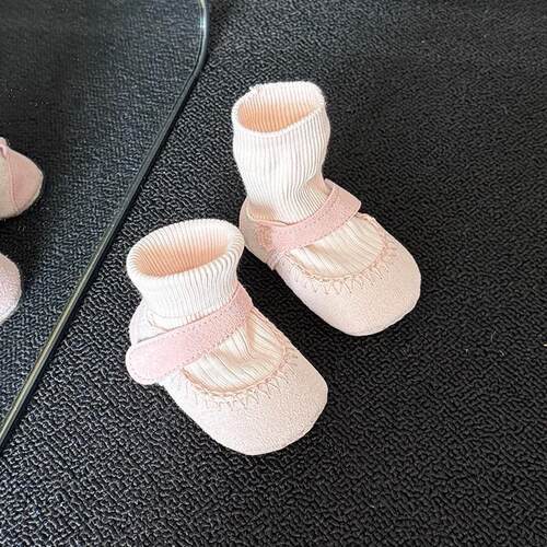 婴儿鞋子6到12个月学步鞋软底防滑鞋袜小月龄宝宝秋季外出不掉跟
