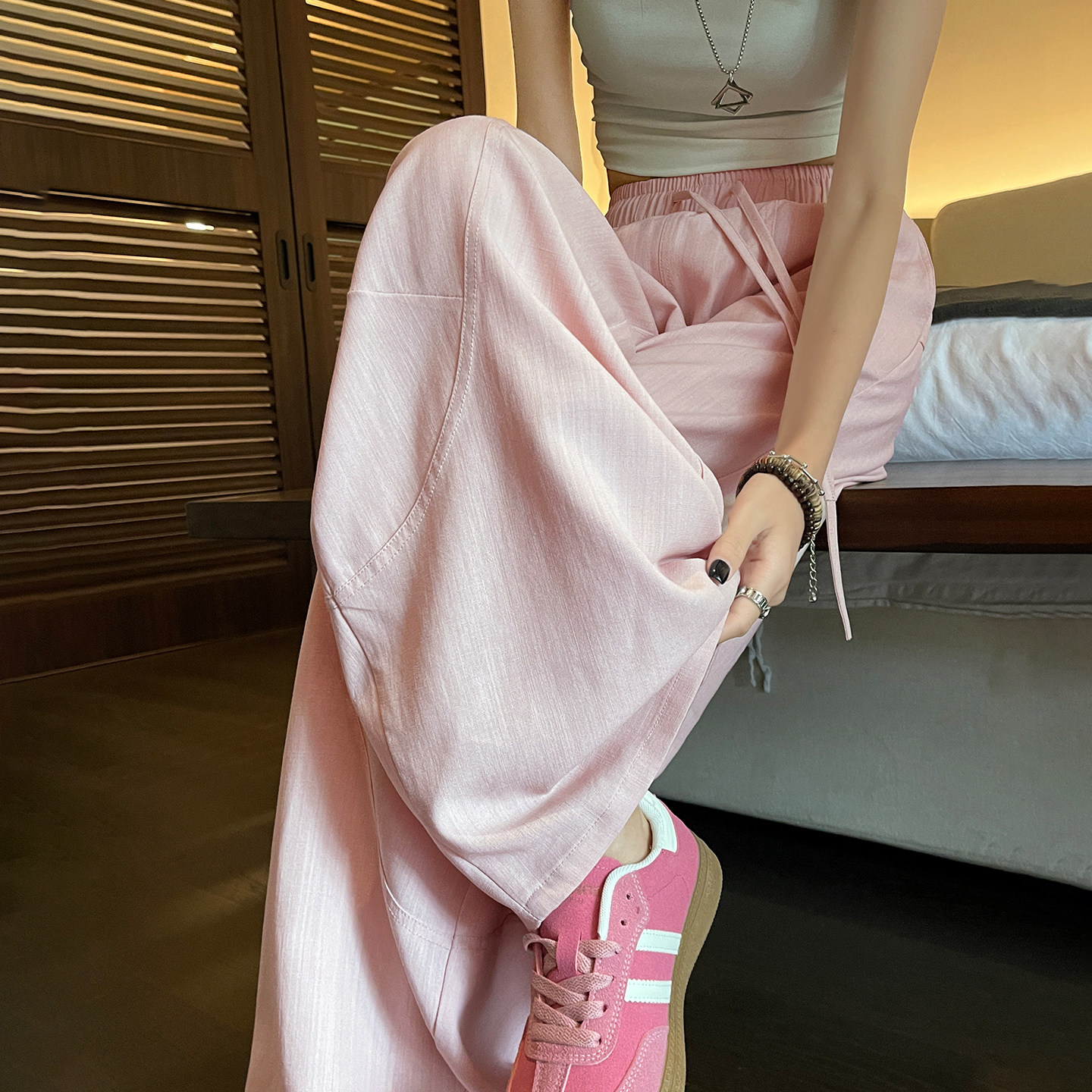 粉色莱赛尔天丝阔腿裤女夏季薄款2026新款高腰垂感宽松休闲弯刀裤