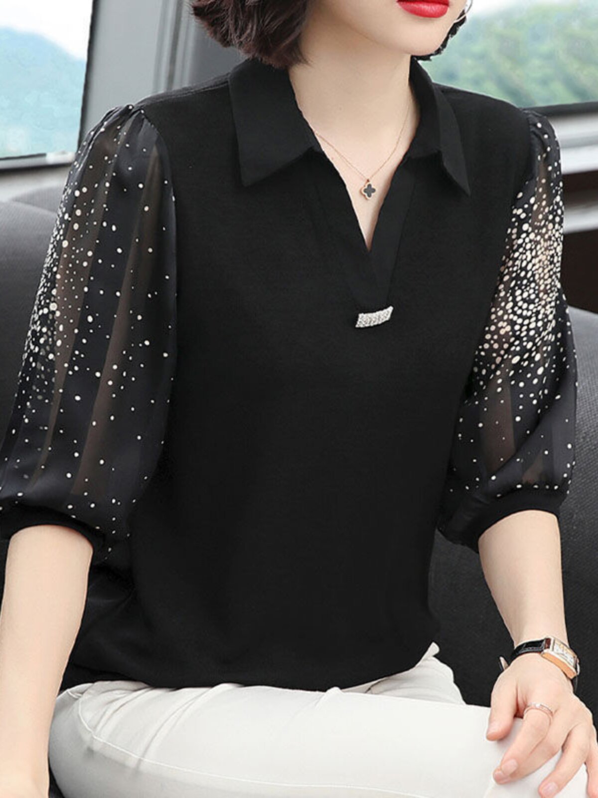 중년 어머니의 이른 봄 착용 새로운 긴팔 쉬폰 셔츠 여성 셔츠 중간 소매 느슨한 메쉬 탑 유행 스타일