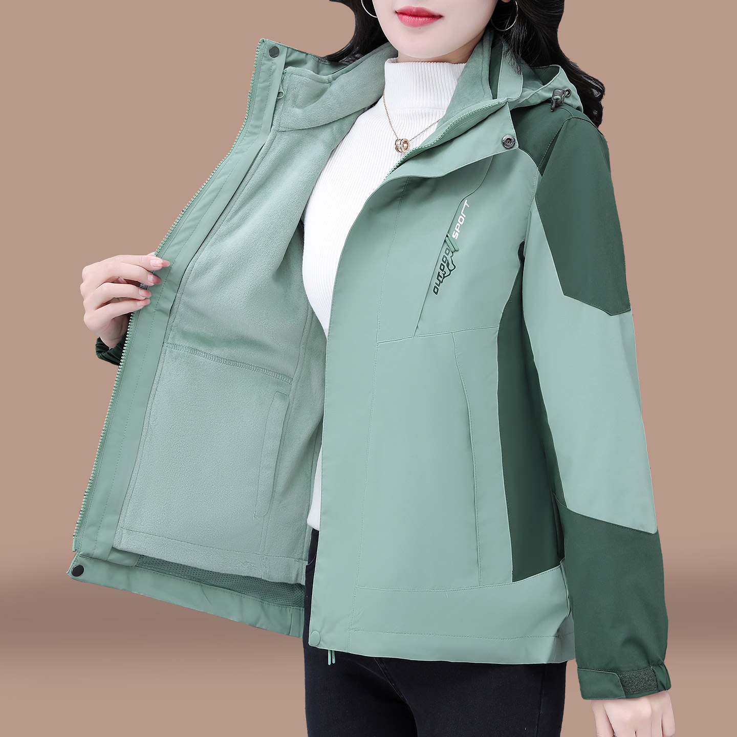 三合一冲锋衣女款2025新款春秋银狐绒内胆中年妈妈户外登山服外套