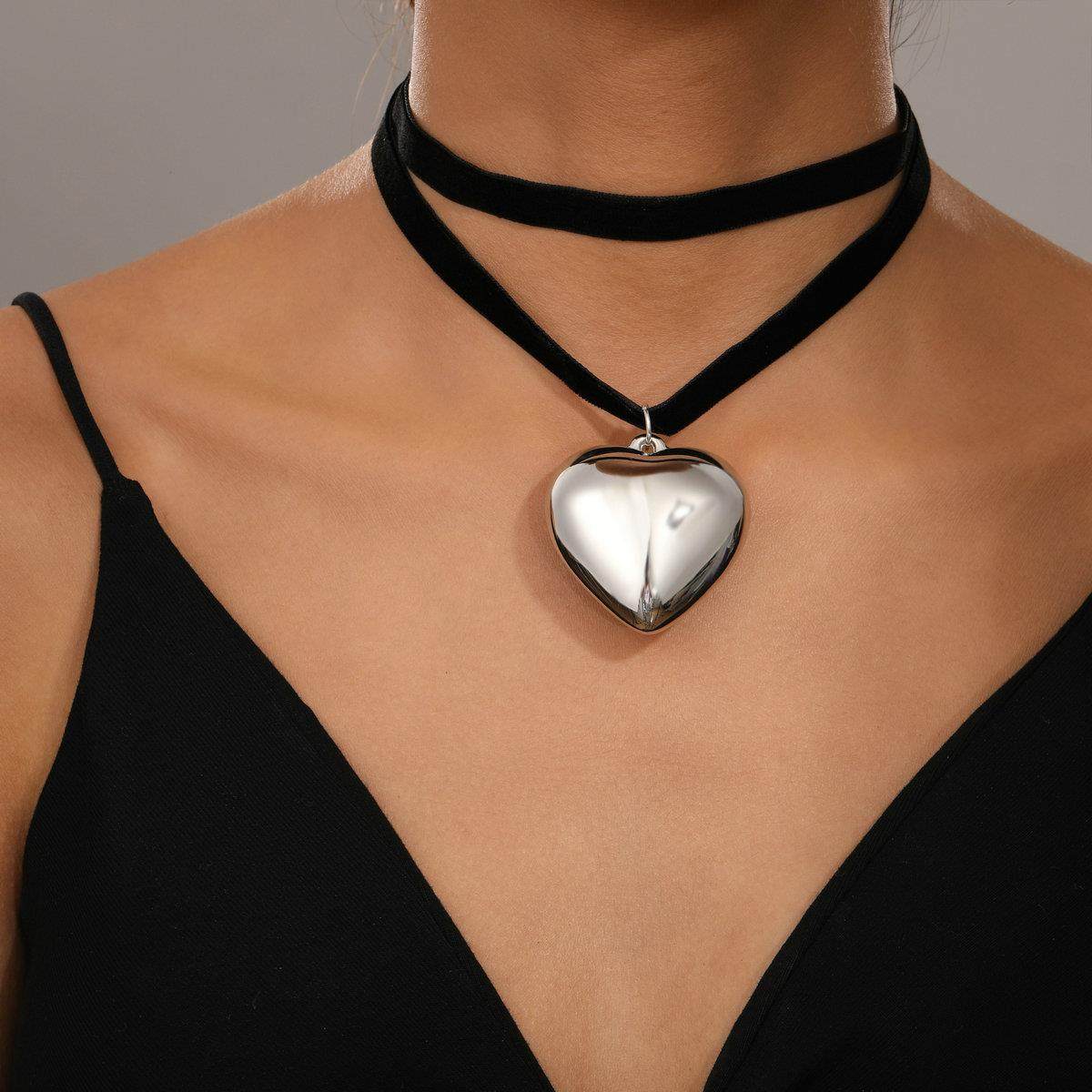 Double layered velvet heart-shaped collar necklace耳环