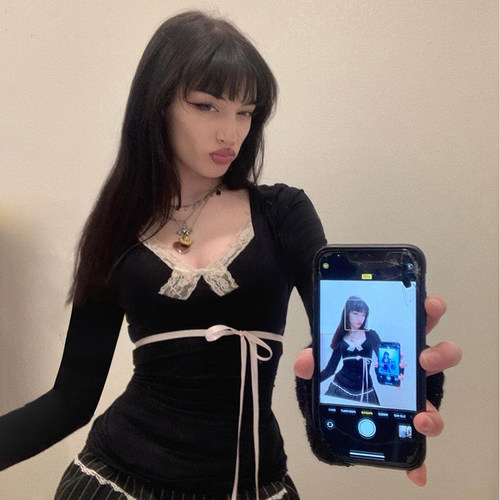 少女纯欲蕾丝蝴蝶结长袖T恤bm
