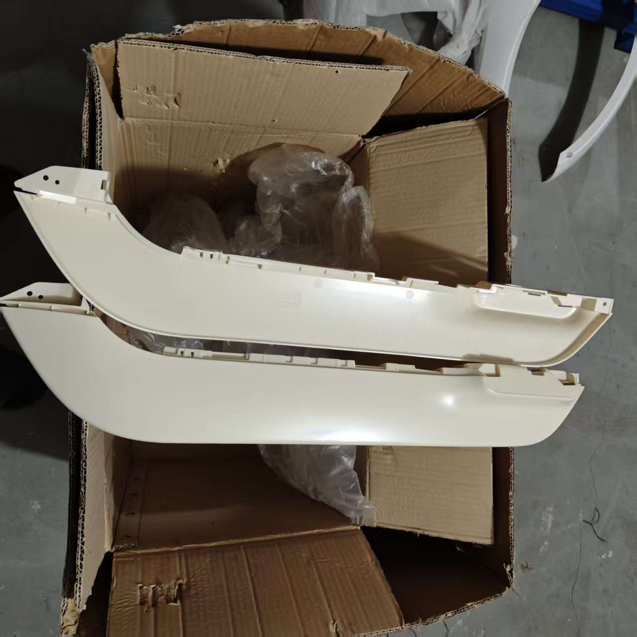 雅迪M3边条雅迪M6mini左右边条前围前泥板原厂正品烤漆件pp现货发