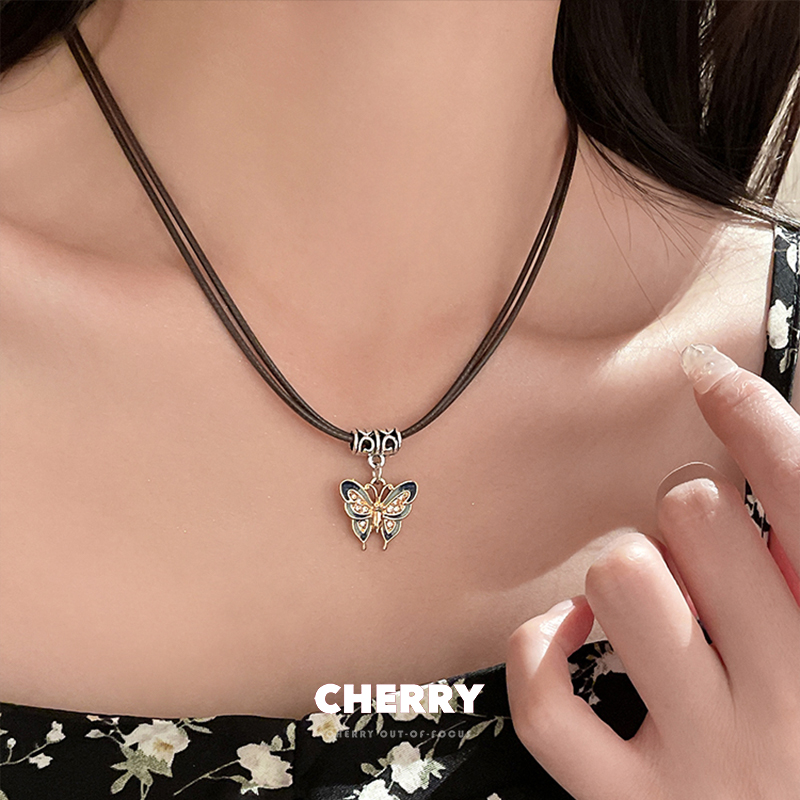 甜酷辣妹蝴蝶皮绳项链女百搭复古毛衣链颈链高级感设计个性锁骨链