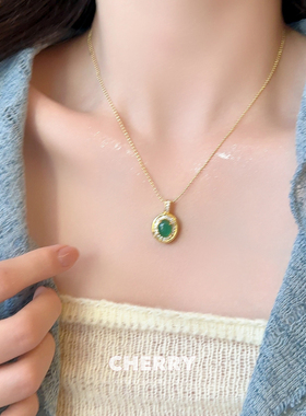 椭圆蛋面玉髓吊坠项链女款新中式清冷感旗袍锁骨链轻奢高级感配饰