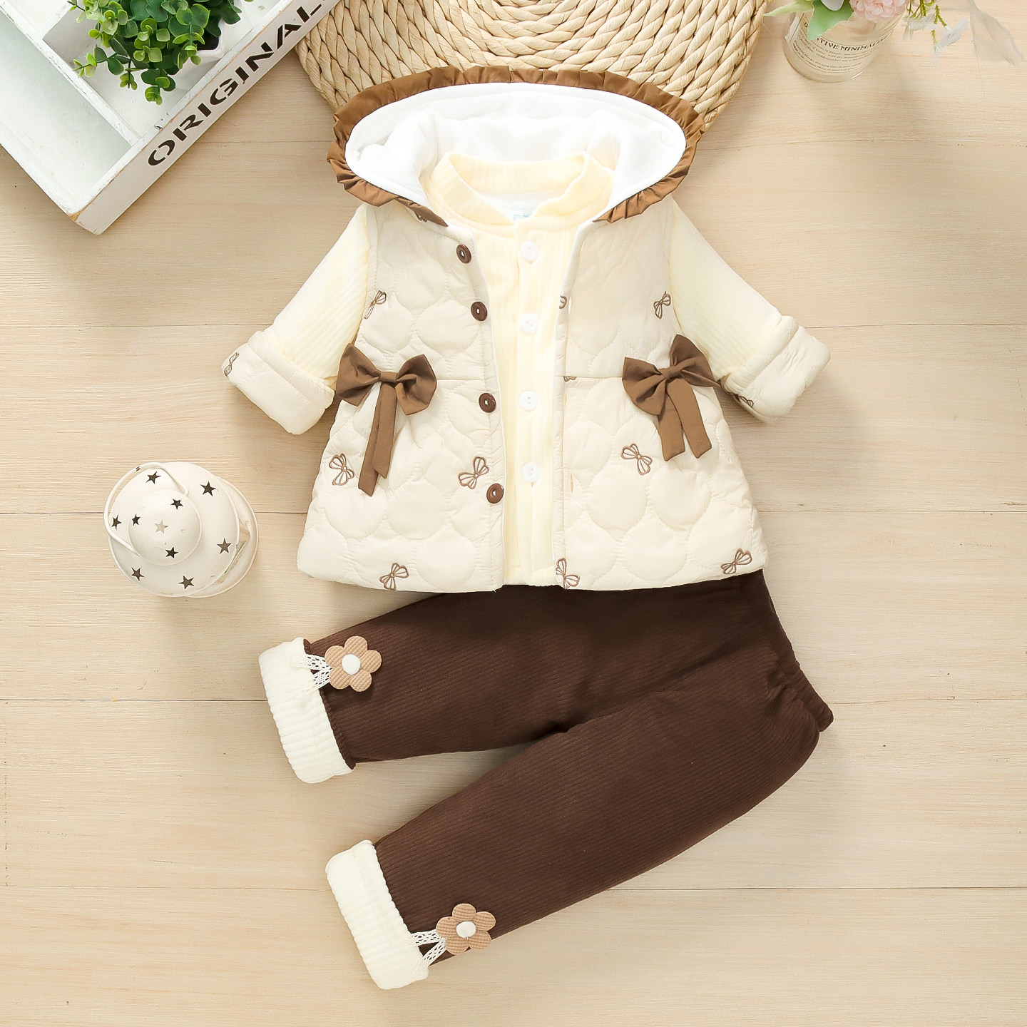 男女童秋冬外出服加厚棉衣服洋气宝宝加厚马甲三件套婴儿分体套装
