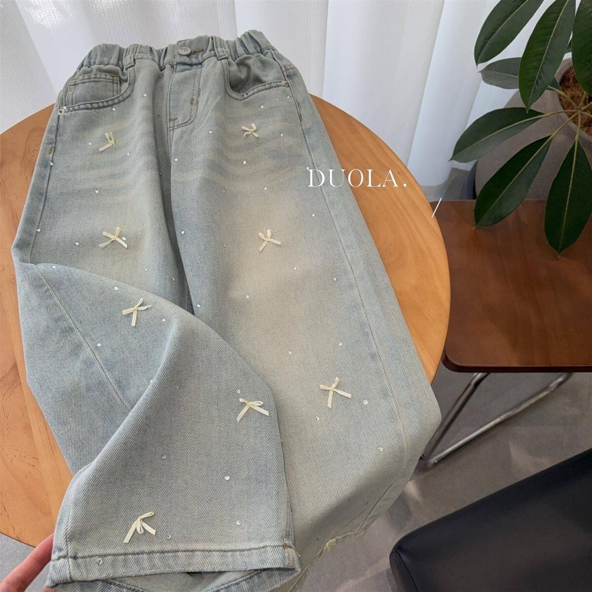 女童2026春季新款牛仔裤女宝宝时髦蝴蝶结休闲裤儿童镶钻阔腿裤潮