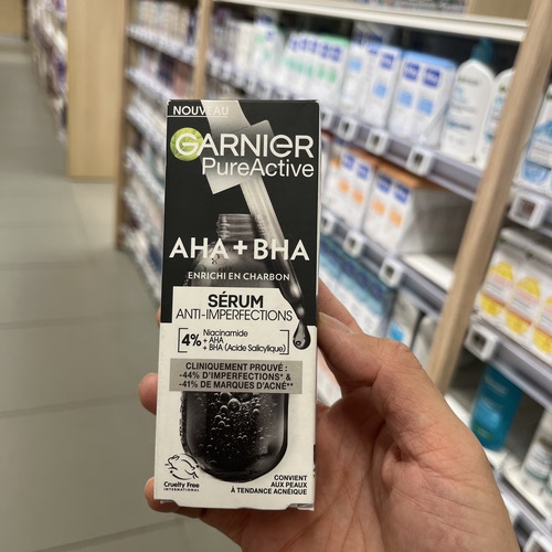 法国版GARNIER卡尼尔BHA水杨酸木炭4%烟酰胺均匀肤色精华液30ml