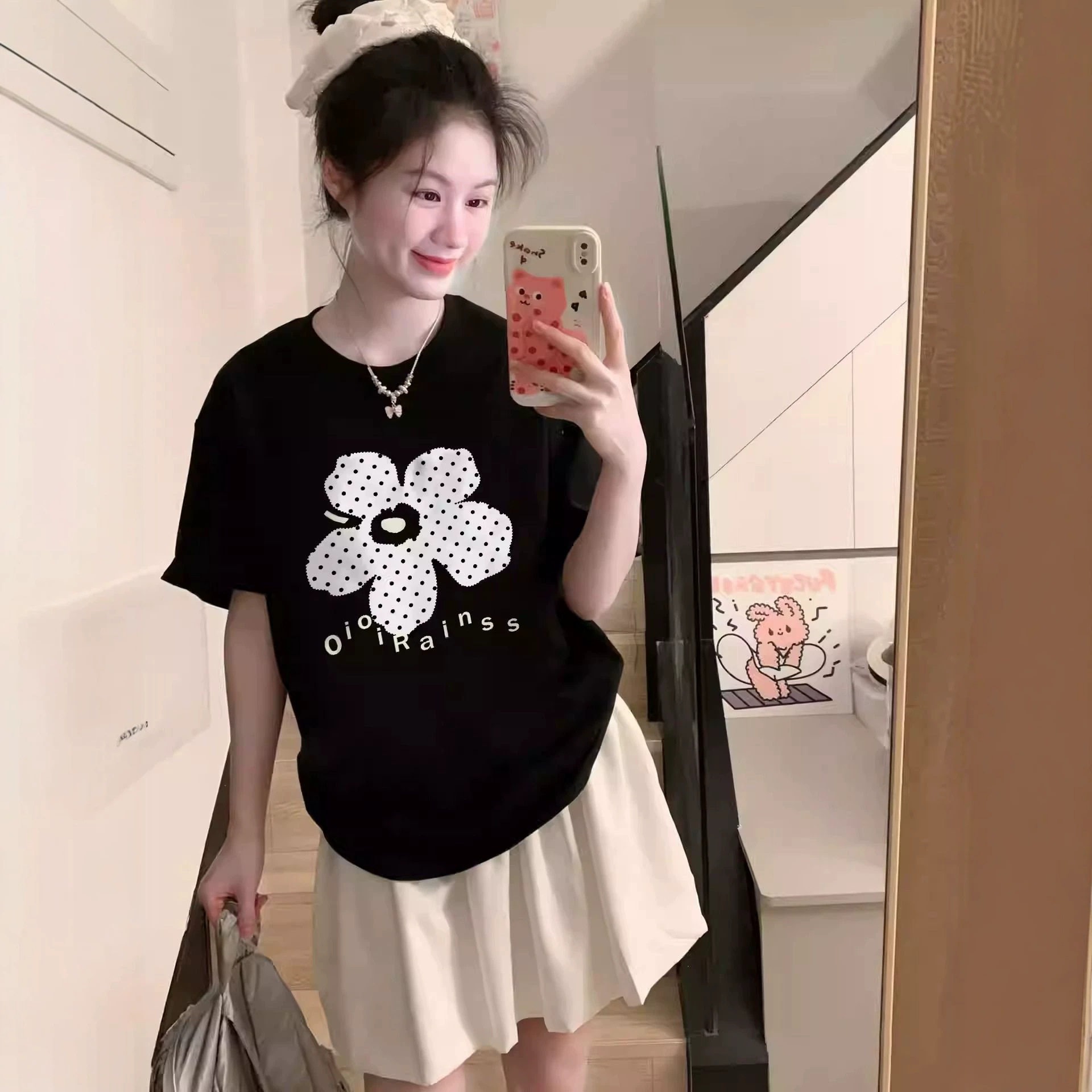 黑色花朵设计感小众短袖t恤女纯棉2026新款宽松爆款穿搭夏季上衣