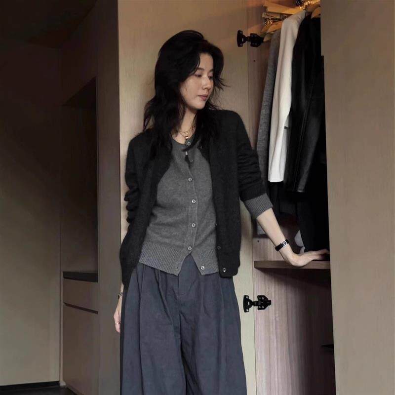 美丽诺羊毛100%开衫女秋冬灰色假两件针织衫高级感老钱风毛衣外套