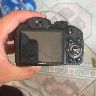 议价富士FinePix S1600数码相机,黑色机身,如图实拍,