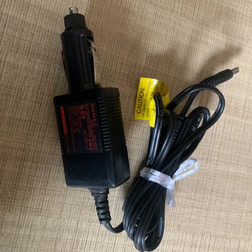 议价索尼原装车载充电器 型号DCC-FX111