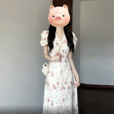 法式v领碎花连衣裙子女夏季2025年新款泡泡袖收腰显瘦气质a字长裙