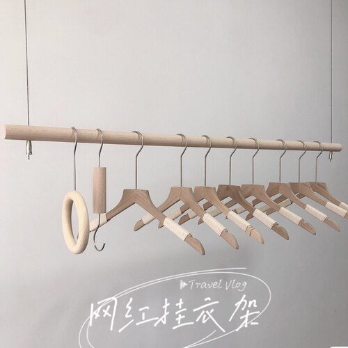 悬挂上墙橱窗吊杆实木展示架