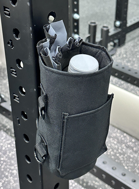 【健身好物】健身房磁吸水壶包大容量户外运动水杯挎包便携手机包