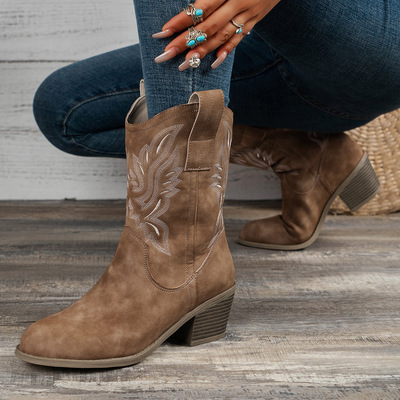 Western Cowboy Boots for Women跨境大码秋冬新款V口刺绣套筒粗