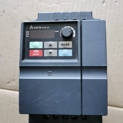 议价台达3.7KW变频器VFD037EL43A成色实物，正常使用