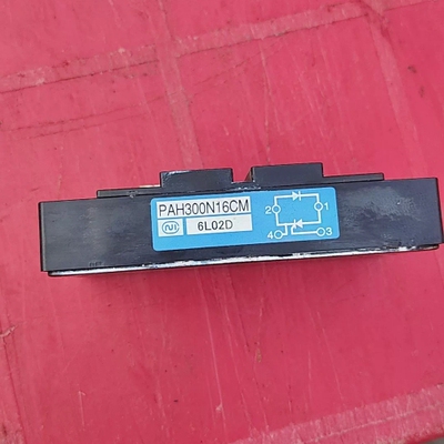 议价PAH300N16CM晶闸管模块，实物拍摄，成色如图。型号清