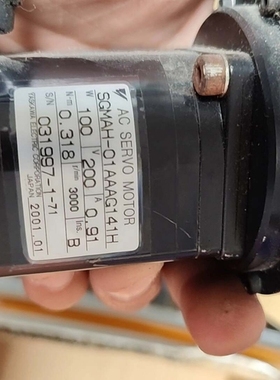 议价安川伺服电机 SGMAH-01AAAG141H