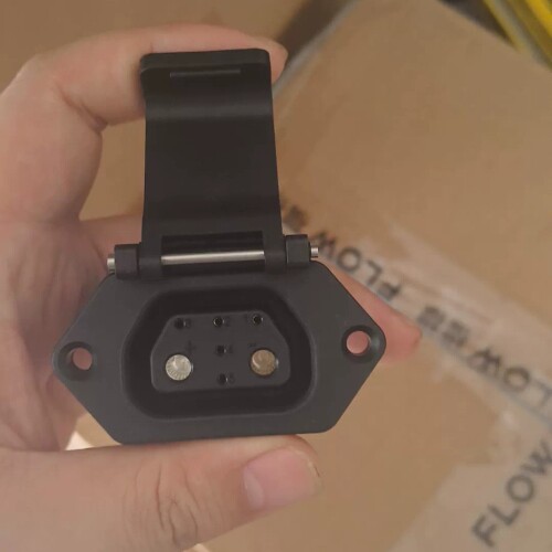 议价实价 速珂圆柱插头 出售速珂TCMAX车型 2+5 全新