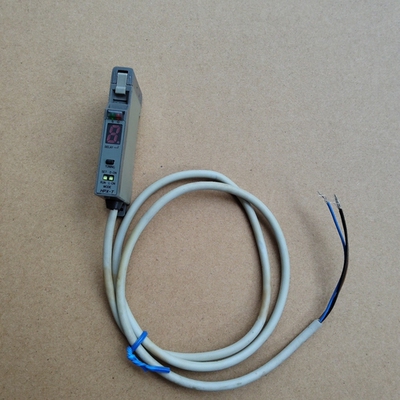 议价YAMATAKE山武HPX-T1 日本山武光纤放大器HPX