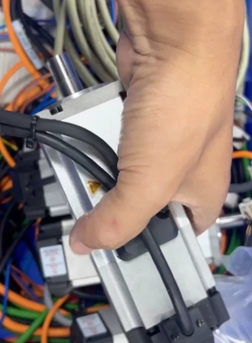 议价#电机HCFA禾川SV-X3MH040A-B2LA伺服电机，