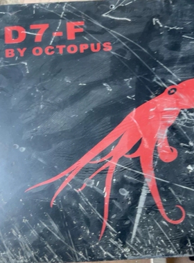 议价D7-F Octopus八口切换器，黑色外壳，带7个DVI接